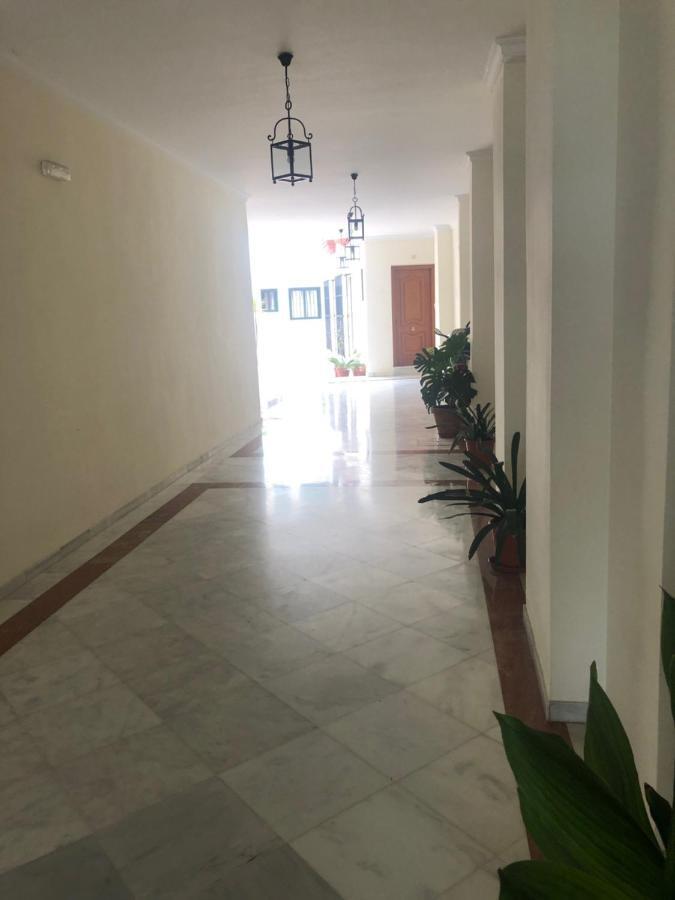 Apartamento En Pleno Centro De Marchena 3 Dormitorios 3 Banos Privados Exterior photo